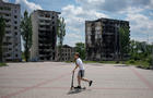 Kyiv Suburbs Clean Up After War Shifts Away From Capital 